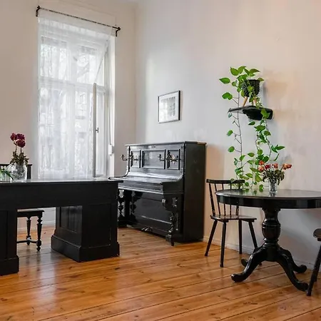 Artistic Altbau Apartmán *